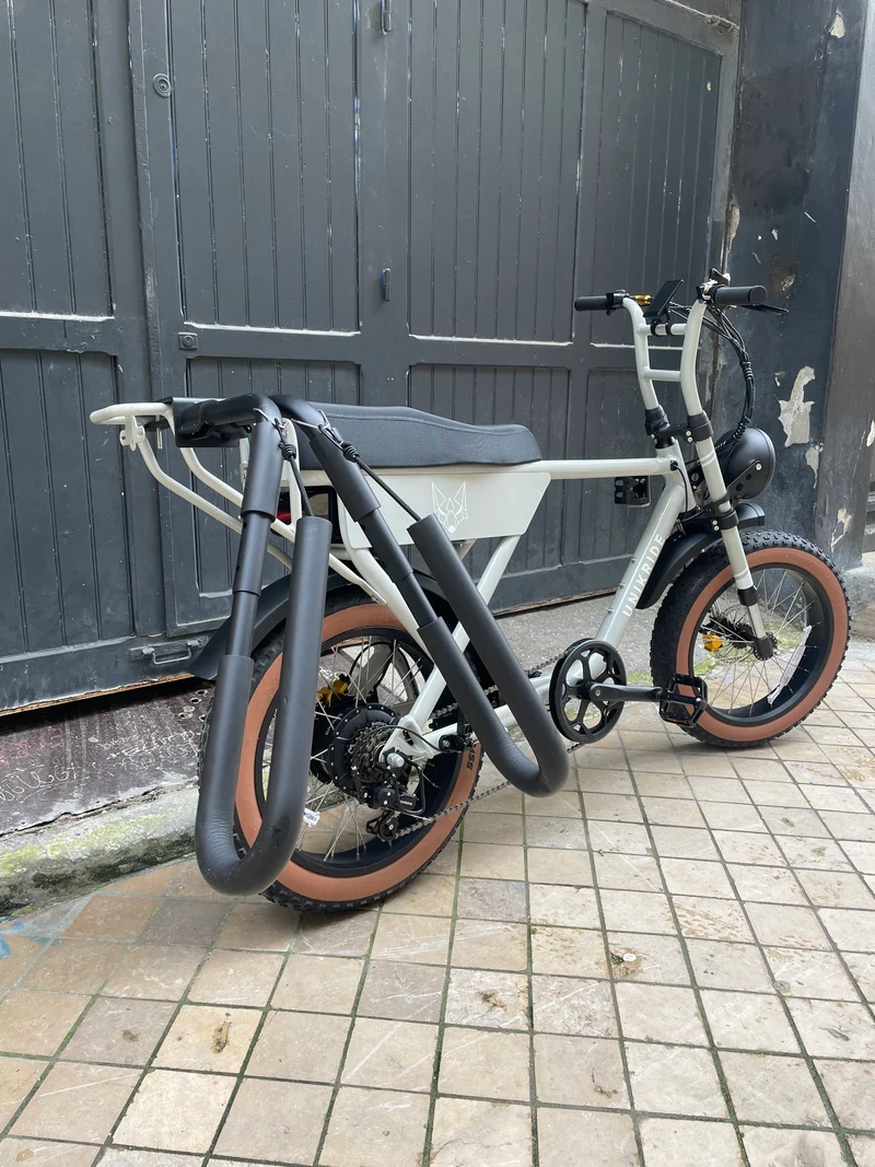 Porte surf pour vélo et moto
