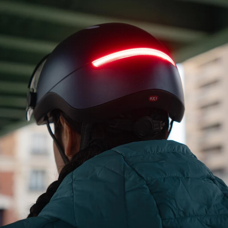 Overade LIFE - Casque Vélo Lumineux avec Clignotants