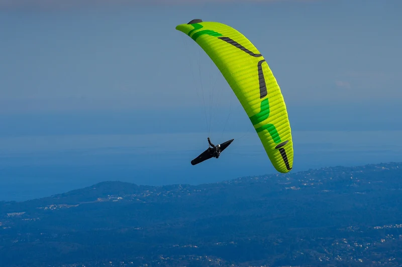 Ozone Delta 5 – Parapente EN-C de performance