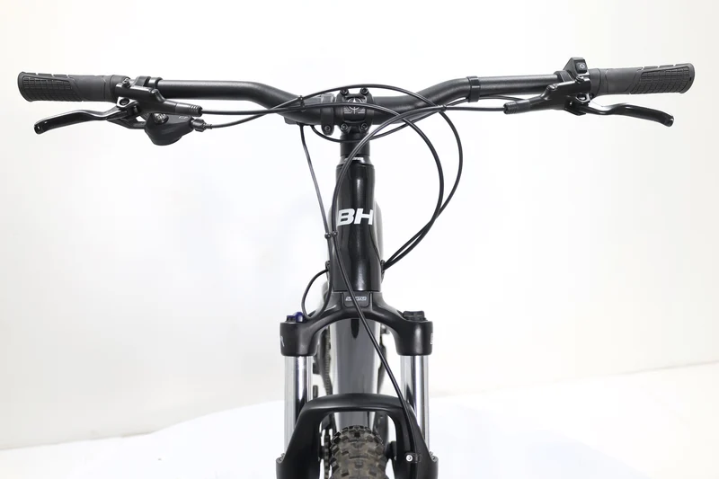 BH Atom Pro 2024 T.M