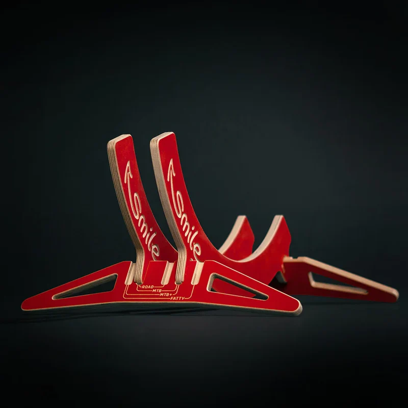 Support de vélo en bois Hopper Smile