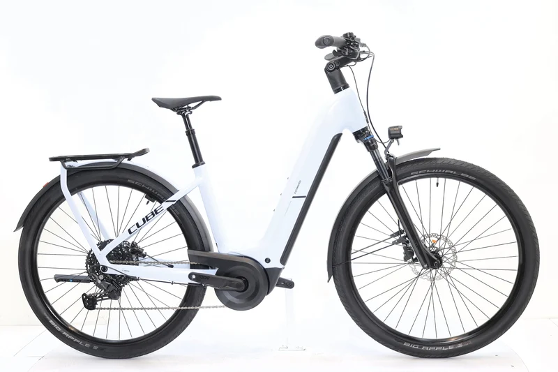 CUBE Kathmandu Hybrid ONE 800 2025 T.S