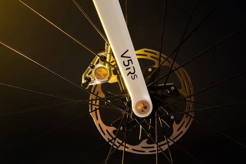 Y1Rs & V5Rs Thru-Axle Cover – Silver