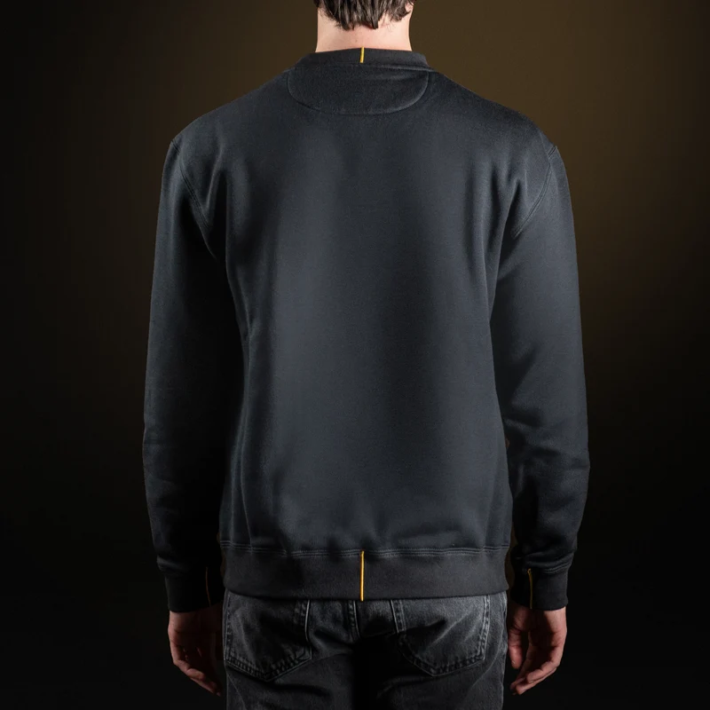 Black round-neck sweatshirt