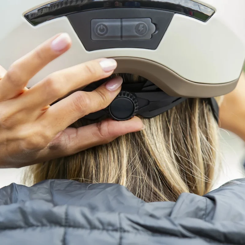 Casque vélo urbain avec clignotants intégrés TAAC Corso