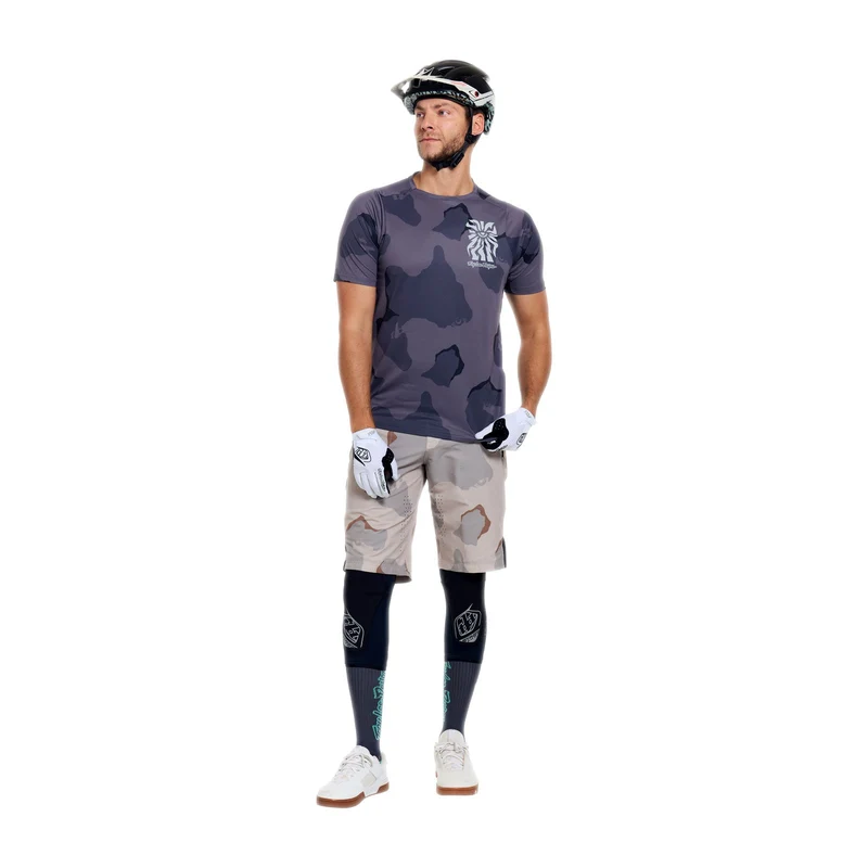 Skyline Pro Short Shell Flow Camo Pumice