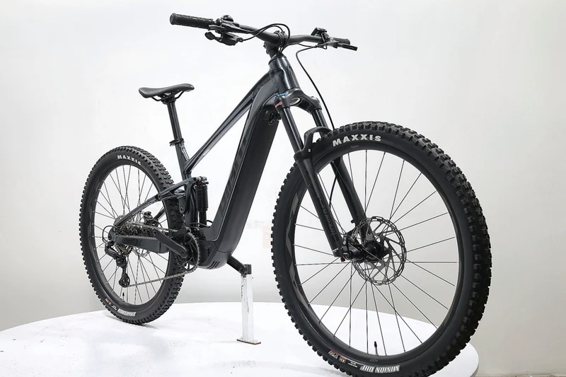 GIANT Stance E+ 2 625 2023 T.M