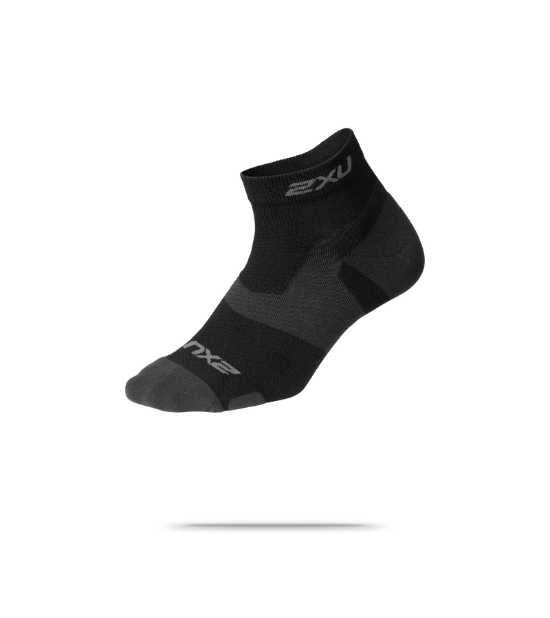 VECTR Light Cushion 1/4 Crew Socks