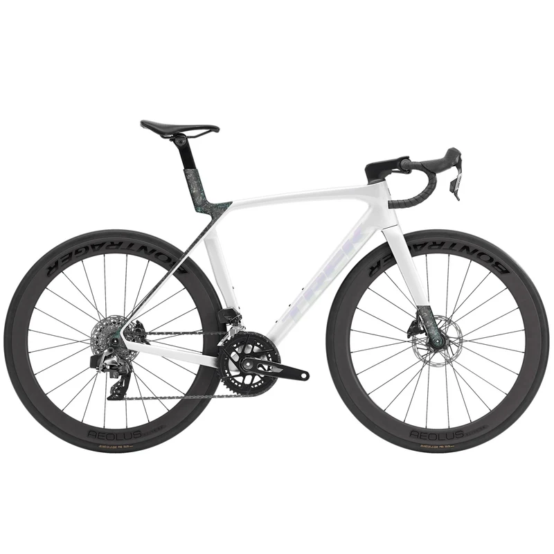 Madone SL 6 Rival AXS Gen 8 Road Bike