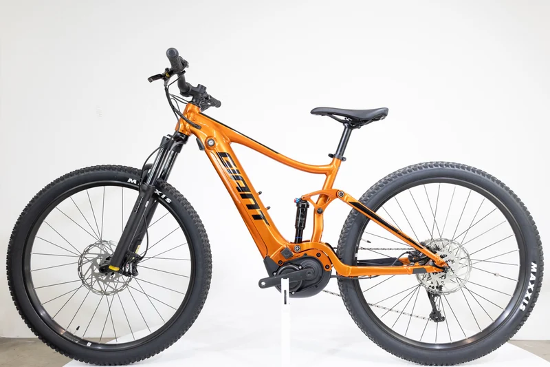 Giant Stance E+ 2 2023 T.M 2742