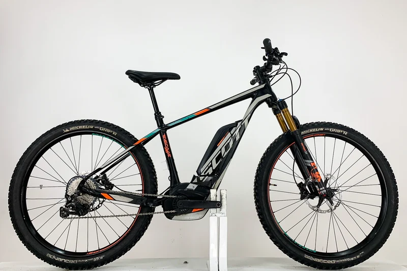 SCOTT E-Scale 710 plus 2017 M