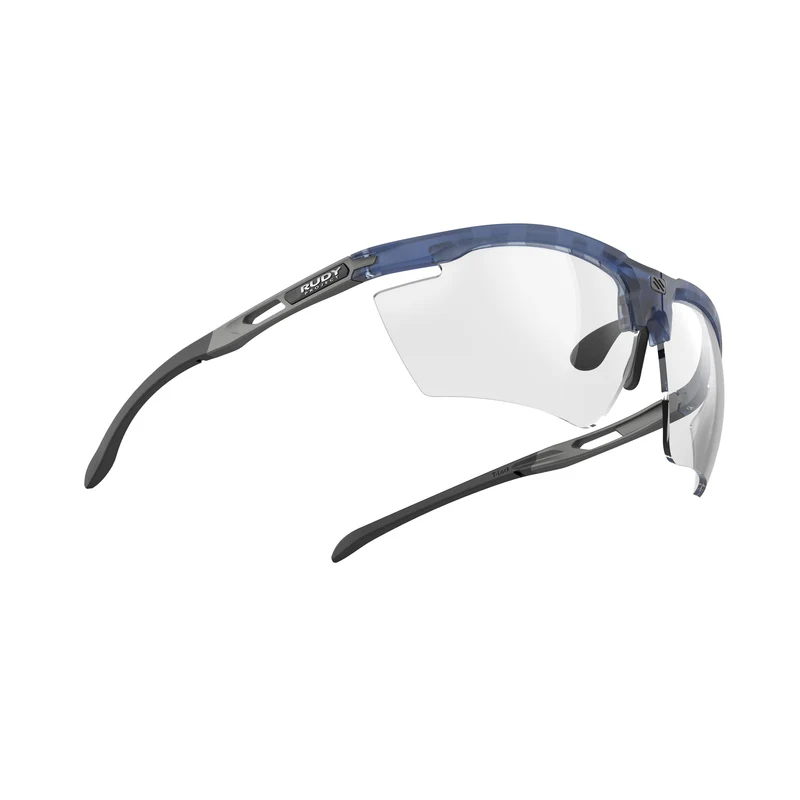 Magnus Photochromic