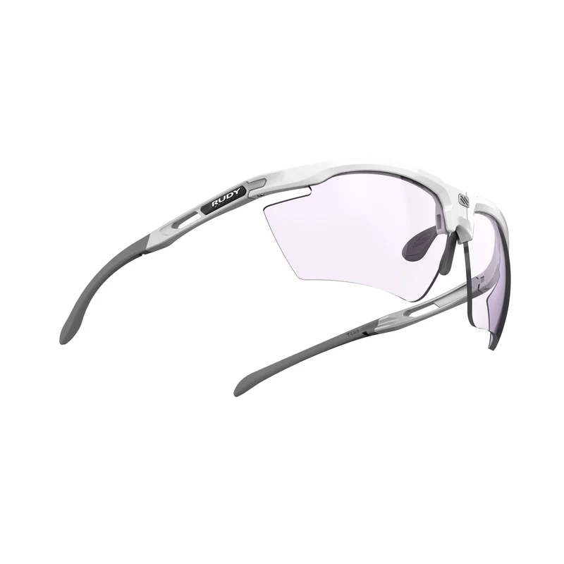 Magnus Photochromic