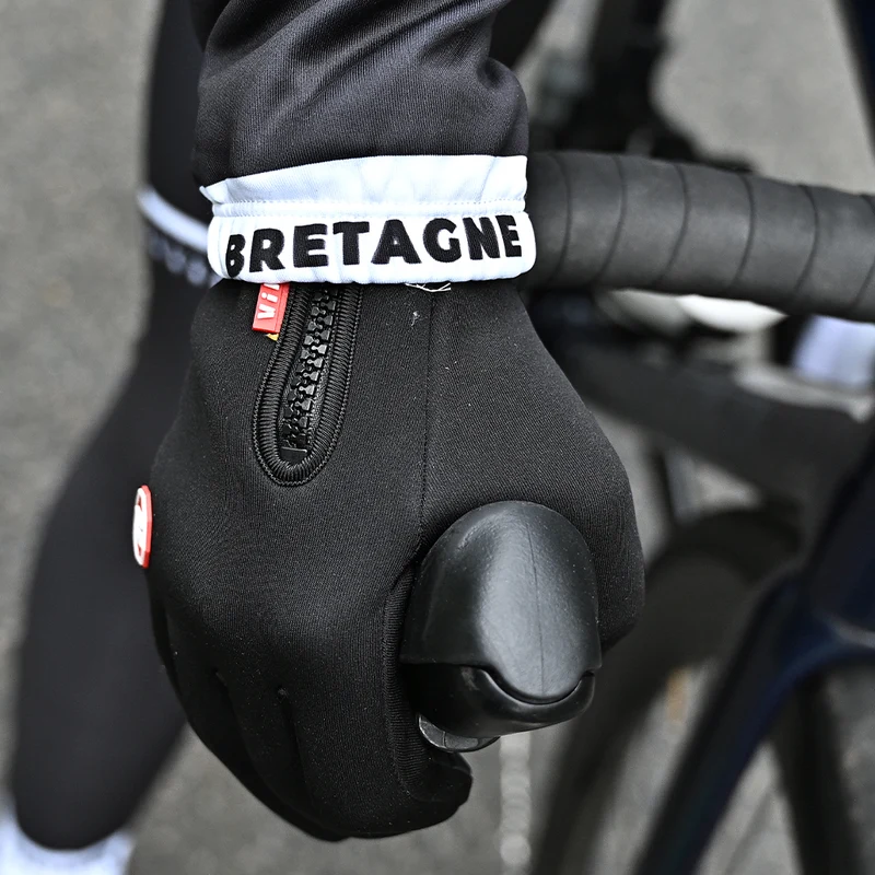 Pack Protect+ | Cycliste Coupe-vent et Gants