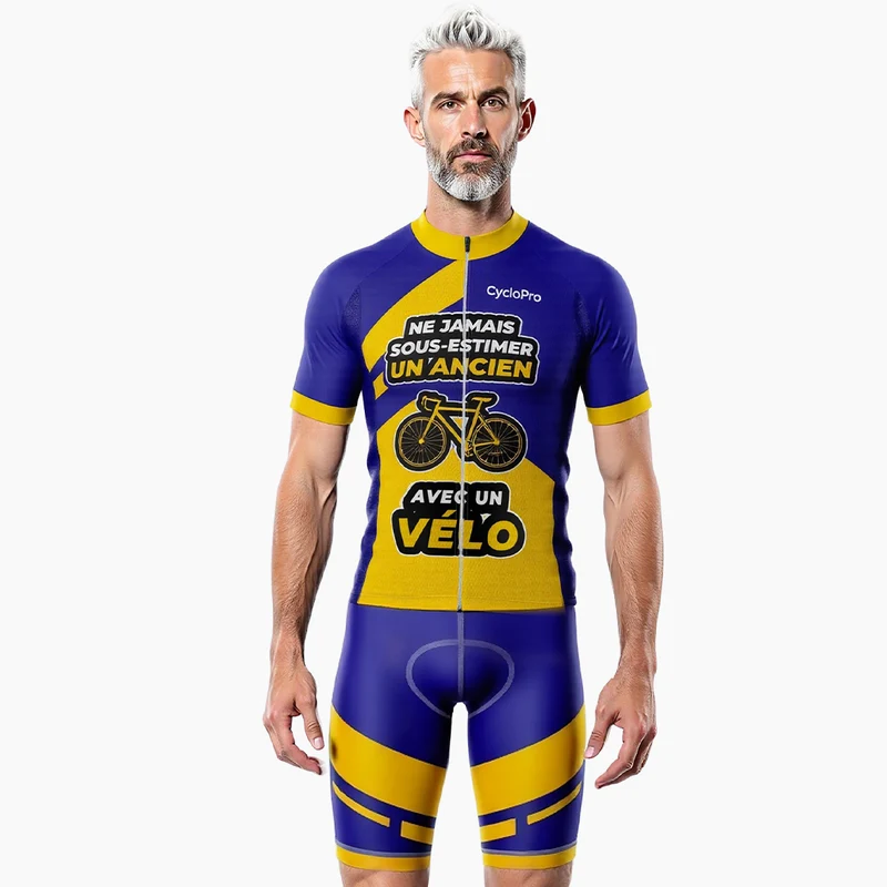 Tenue De Cyclisme - Ancien à vélo