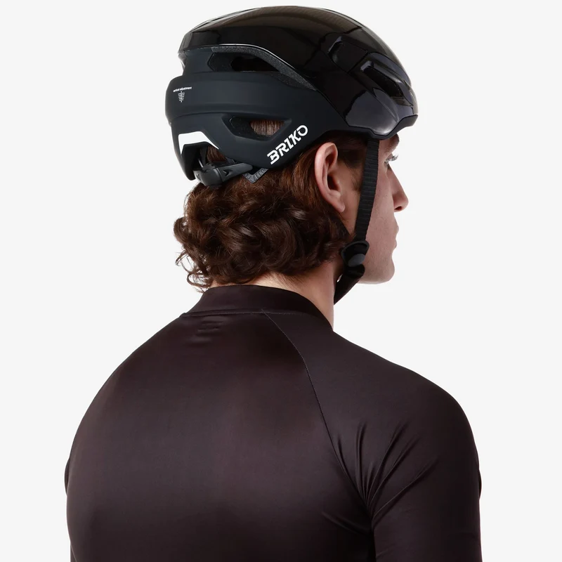 MACH 4 - Helmets - Helmet - Unisex - Shiny Matt Black
