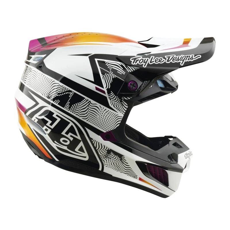 SE5 Composite Helmet Lined up Black