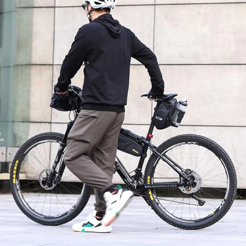 SaddleVault™ | Sacoche de selle spacieuse avec porte-bouteille intégré