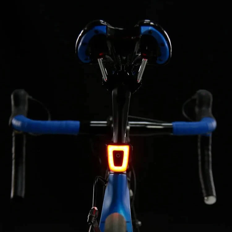 SafetyBikeTaillight™ | Feu arriere velo rechargeable et haute visibilité