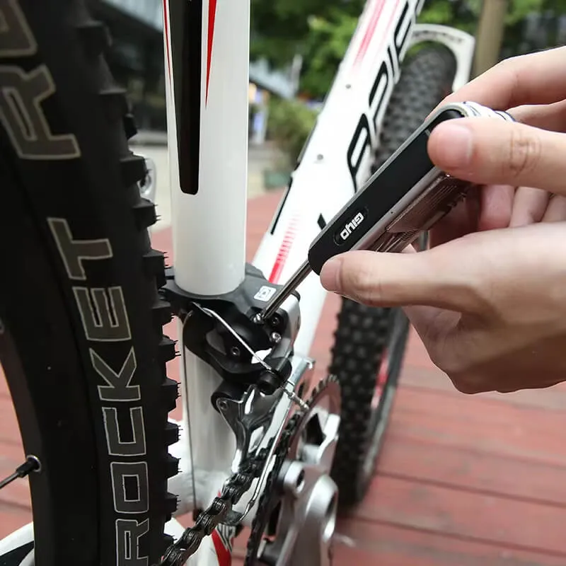ProRepairKit™ | Kit reparation velo 12 en 1 compact et polyvalent