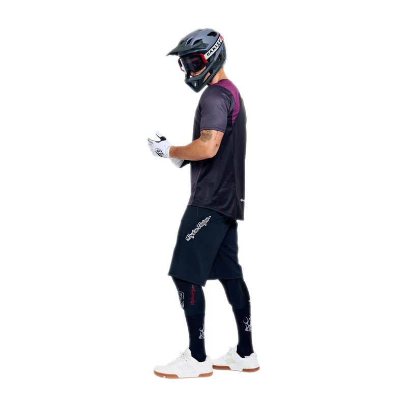 Stage Short Shell Mono Black
