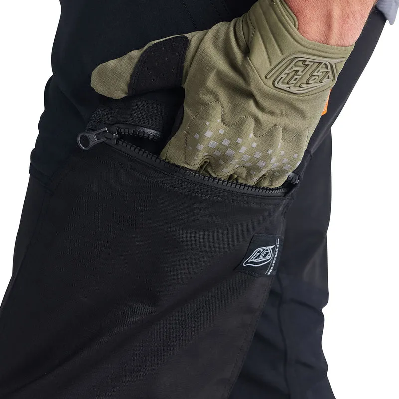 Ruckus Cargo Pant Mono Black