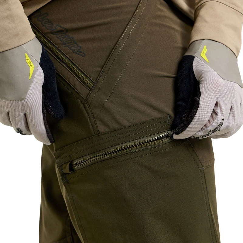 Ruckus Cargo Pant Mono Dark Earth