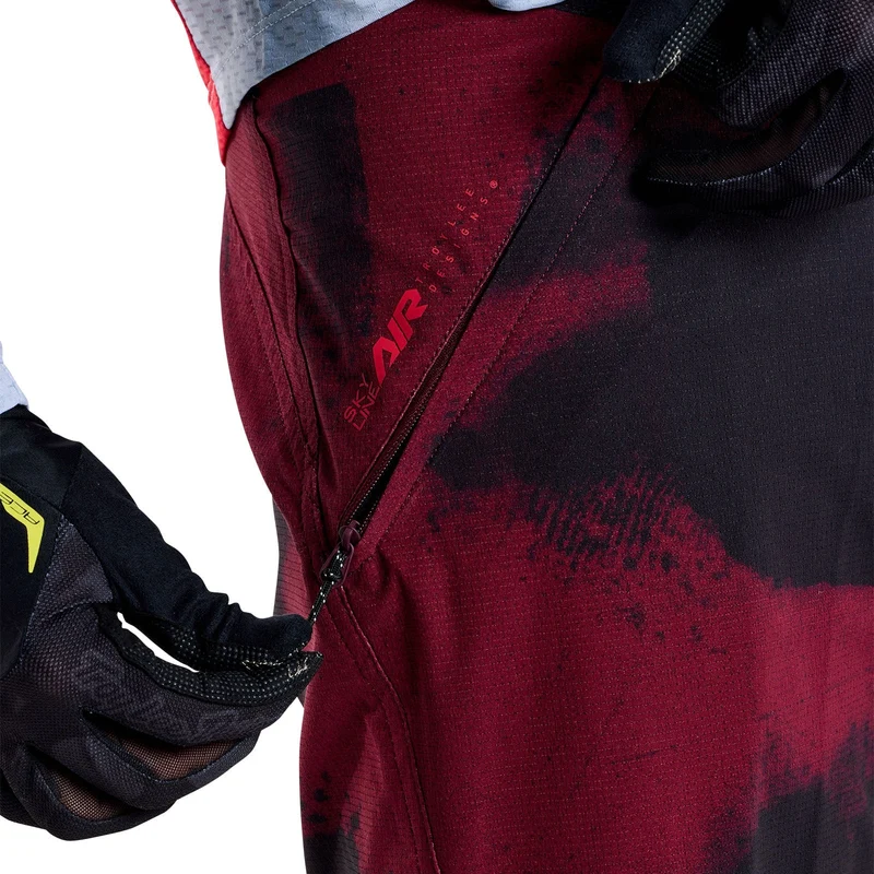 Skyline Air Short W/liner Flared Oxblood