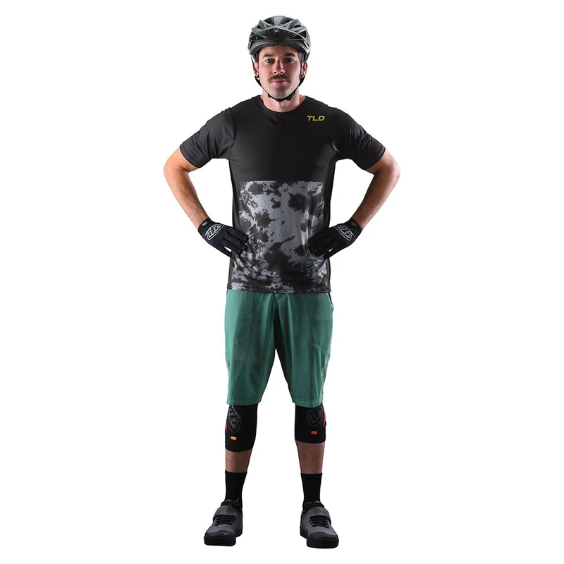Skyline Air Short W/ Liner Solid Glass Green