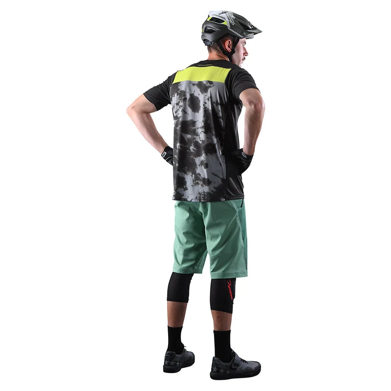 Skyline Air Short W/ Liner Solid Glass Green