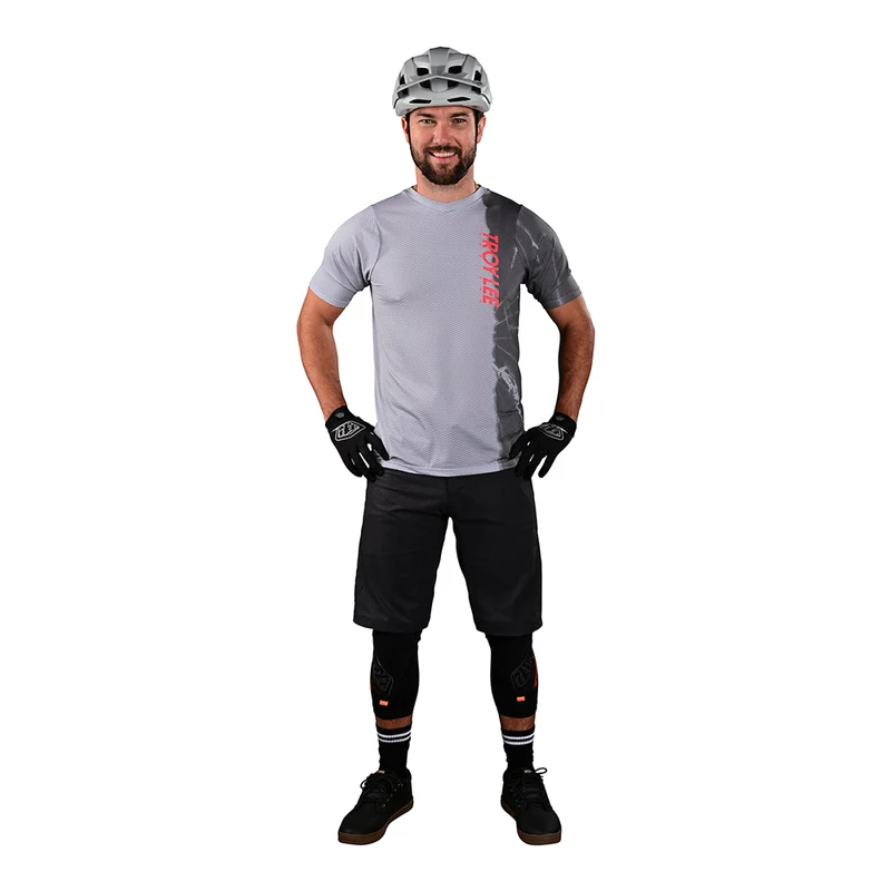 Skyline Short Shell Mono Black