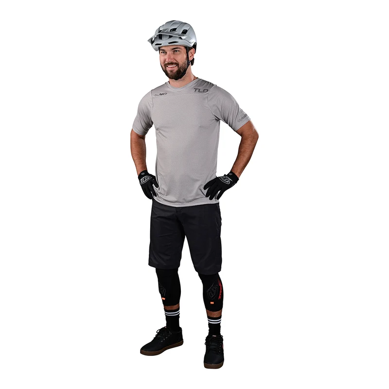 Skyline Air Short Shell Mono Black