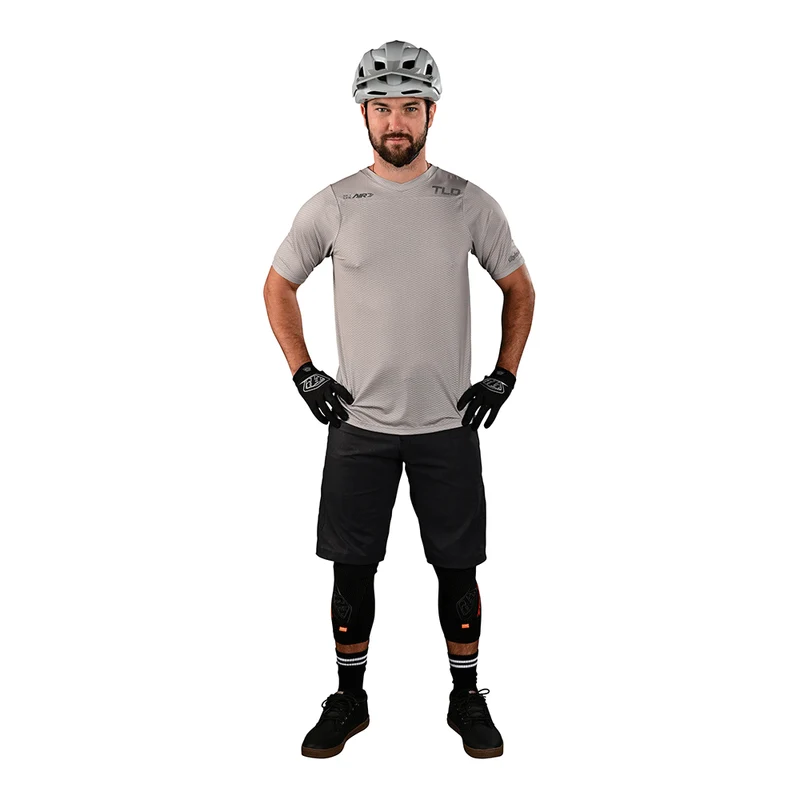 Skyline Air Short Shell Mono Black