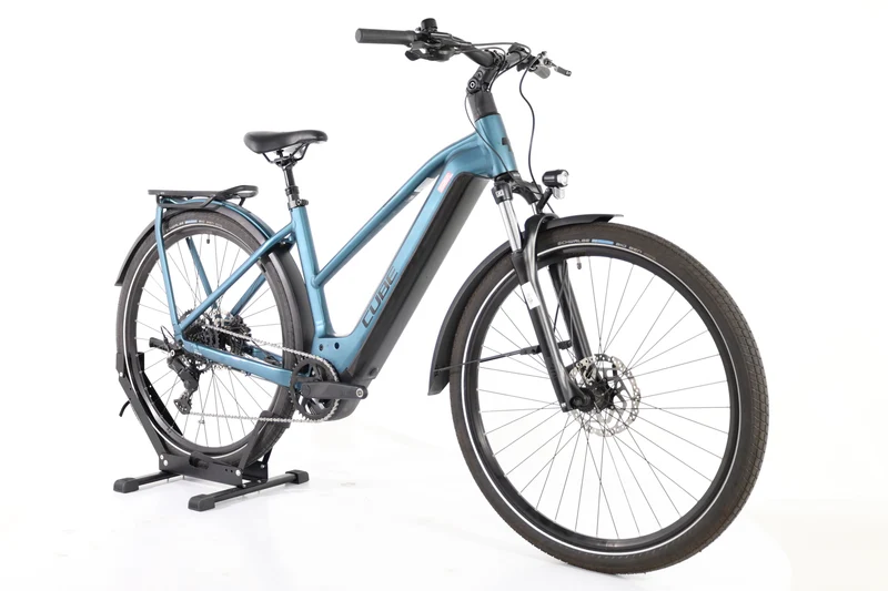 CUBE Kathmandu Hybrid One 750 2024 T.50
