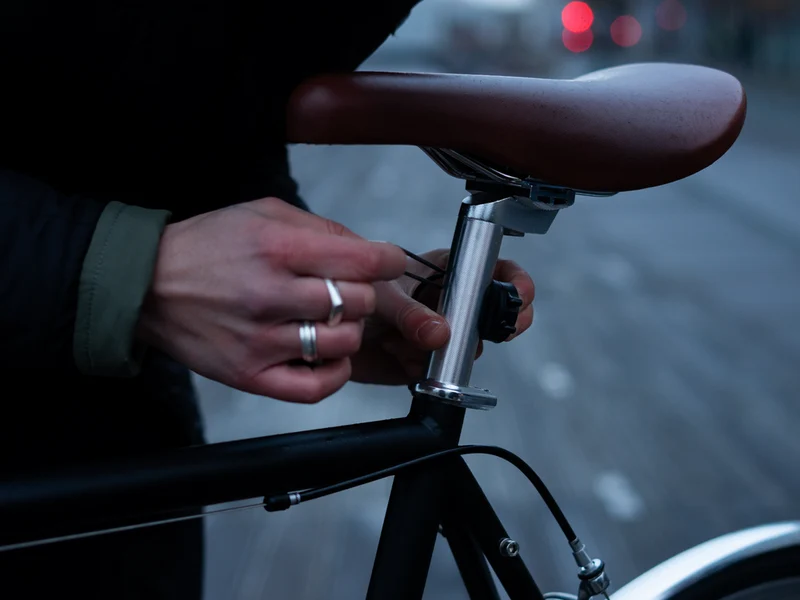 Lumière Magnétique Arrière Shapeheart - Feu Vélo Fixation Aimant Rechargeable