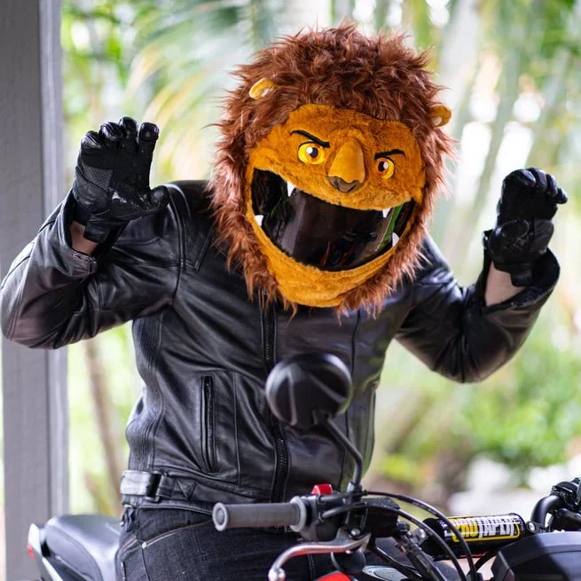 Couvre casque moto - Lion
