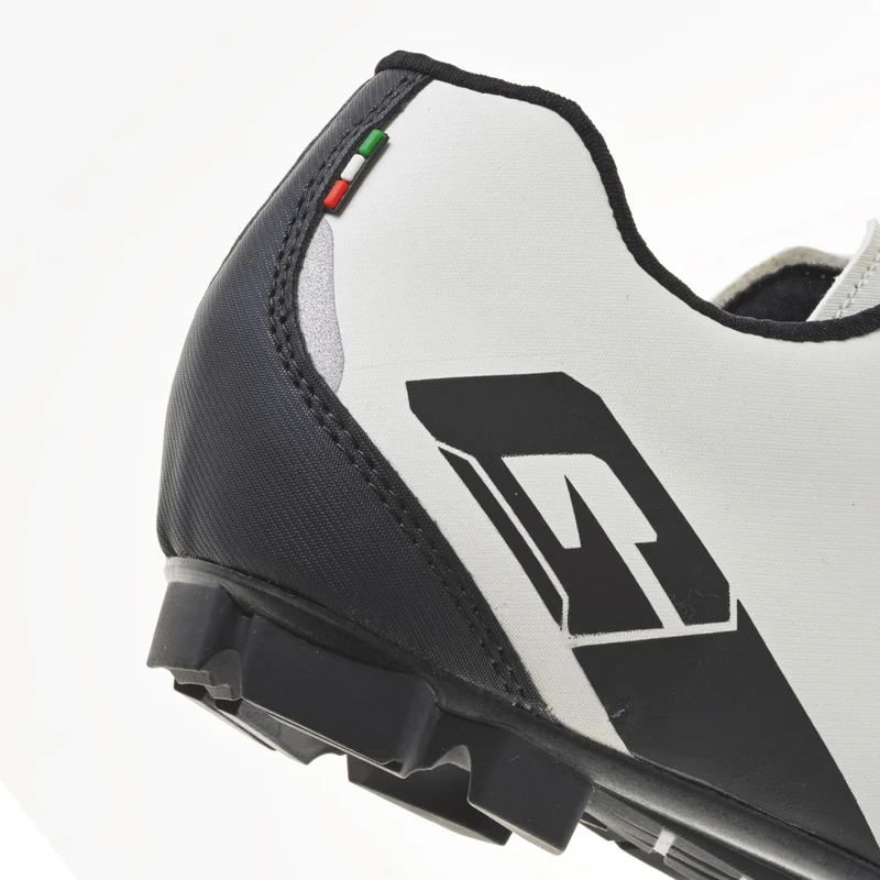 Chaussures G.TRAIL+ WARM WHITE/BLACK
