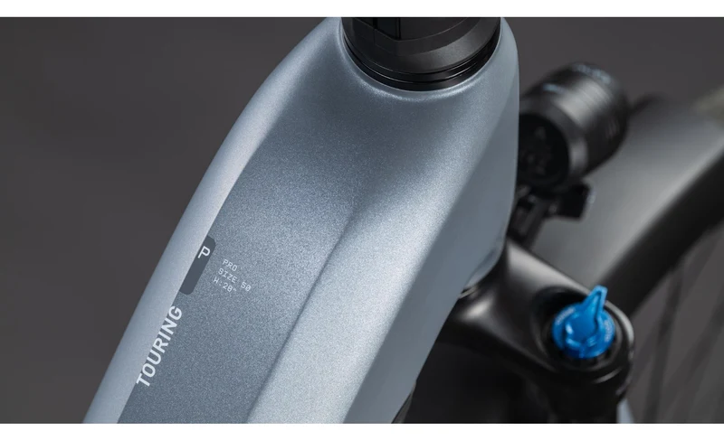Touring Hybrid Pro 800 - Ouvert - Cube