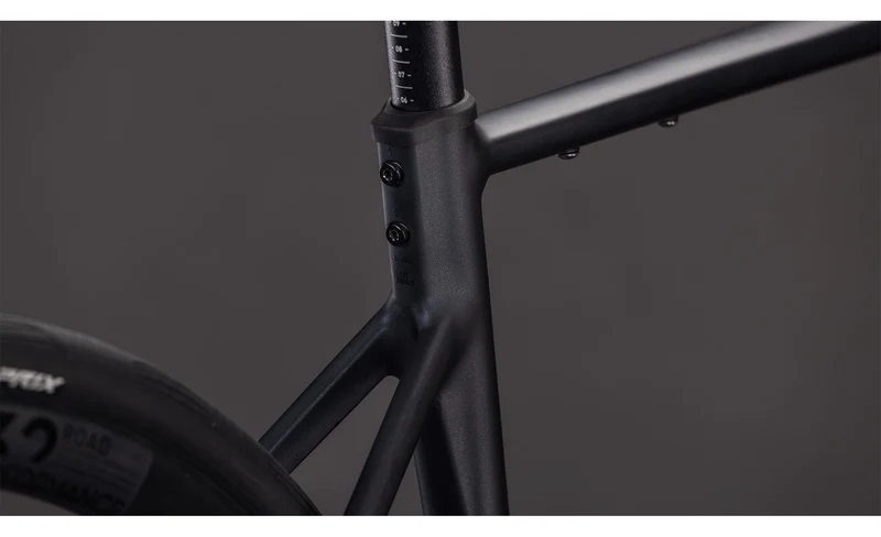 Attain SLX - Coal ´n´ prism - CUBE