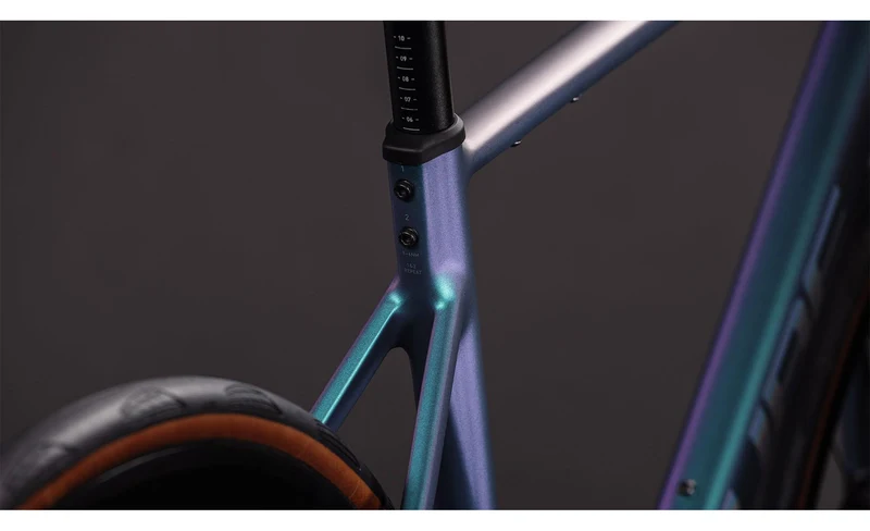 Attain SLX - Smaragdgrey´n´prism - CUBE