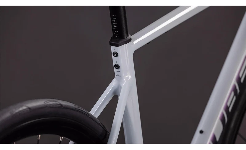 Attain RACE - Foggrey ´n´ shift - CUBE