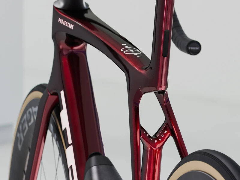 MADONE SLR7 8 GEN - Carbon Red Smoke - TREK