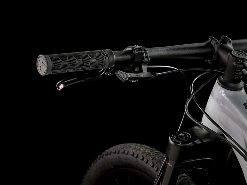 VTT PROCALIBER 8 - TREK