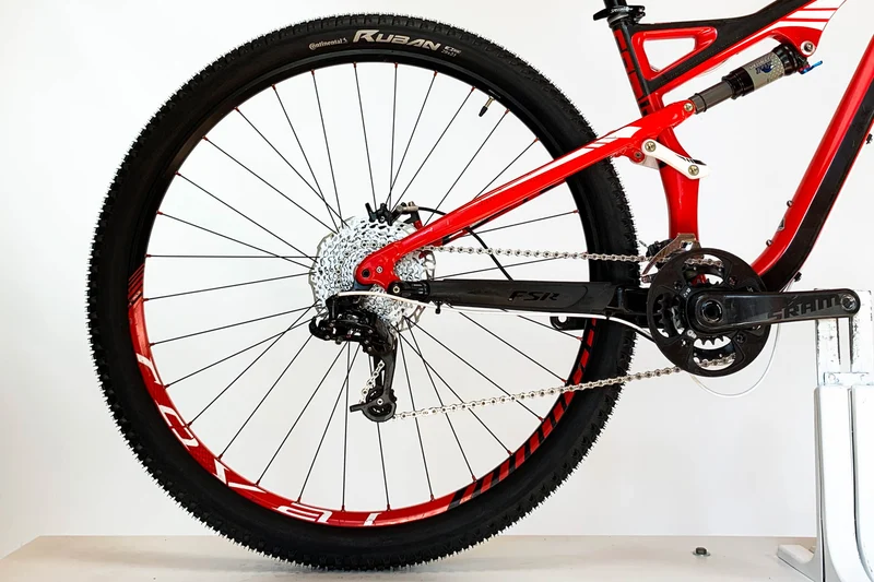 SPECIALIZED Camber Comp Carbon 29