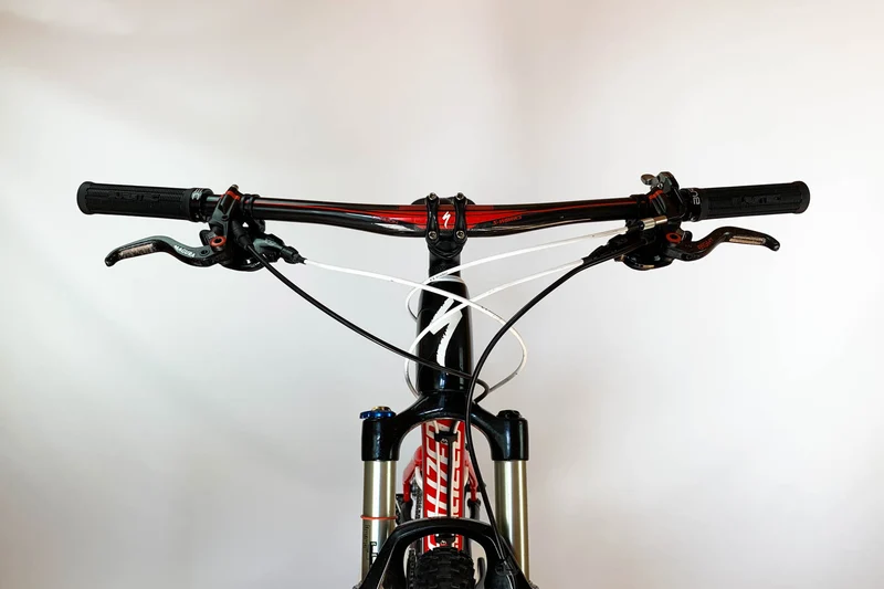 SPECIALIZED Camber Comp Carbon 29
