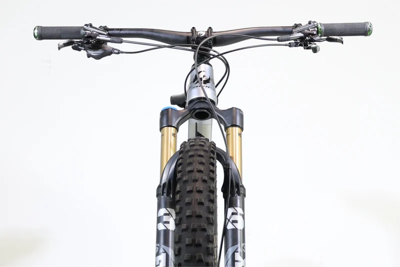 Pivot Trail 429 V2 2022 T.S 2939