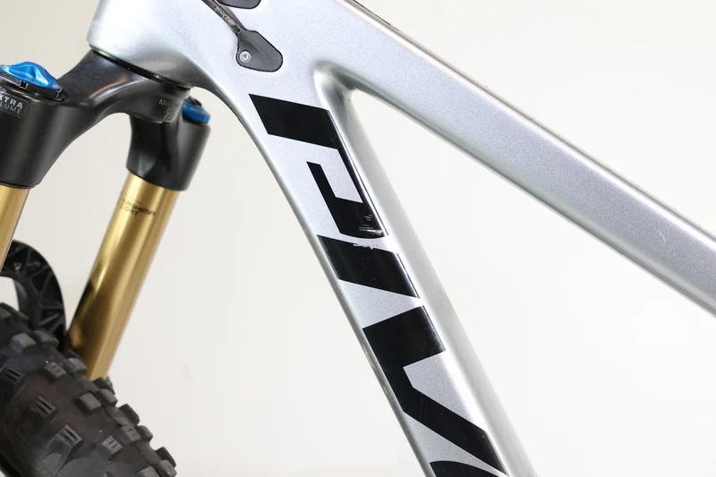 Pivot Trail 429 V2 2022 T.S 2939