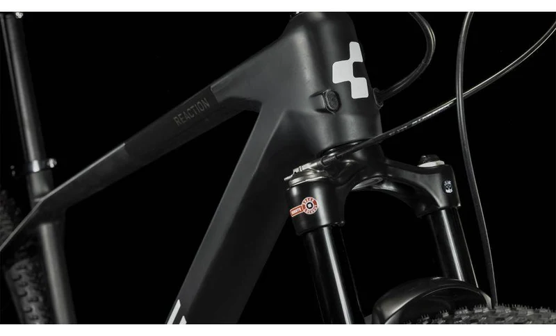 VTT - REACTION ONE - BLACK - CUBE