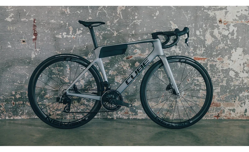 CUBE Agree C:62 - Race - Slategrey´n´chrome