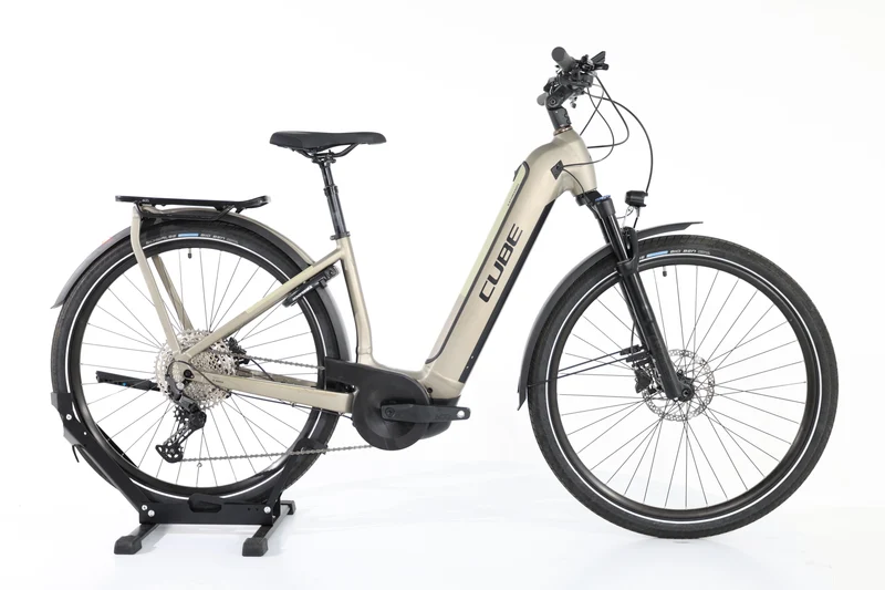 CUBE Kathmandu Hybrid Pro 750 2023 T.46